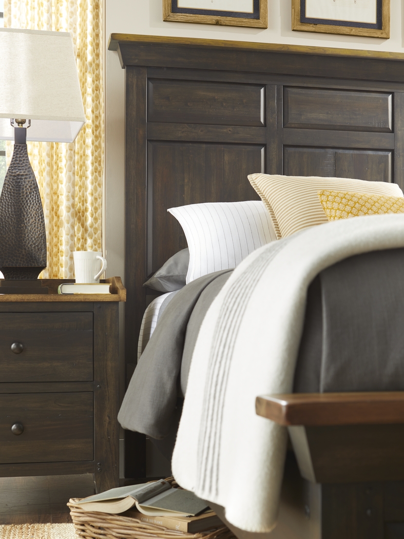 Lake View Brown 5 Pc Queen Bedroom - Thumbnail - Image 3