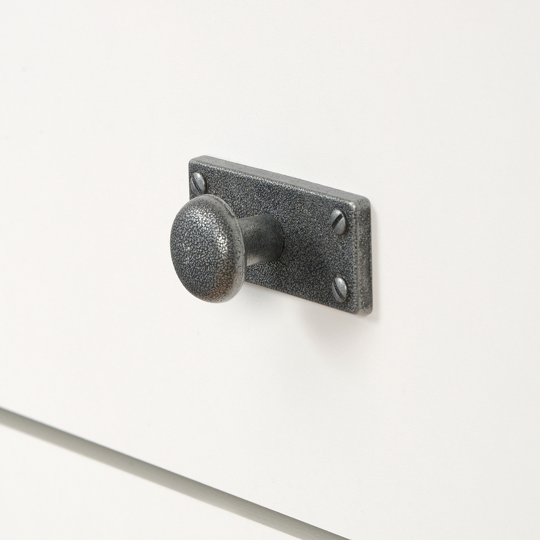 Lakespray White Chest - Thumbnail - Image 5