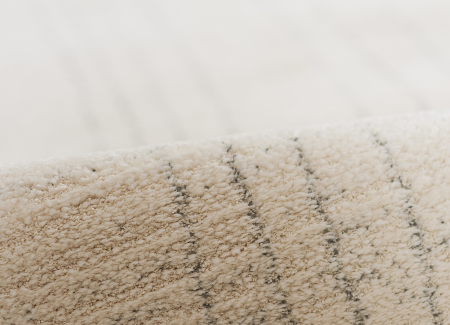 Landan Off-White 7'10 x 10' Rug - Thumbnail - Image 2