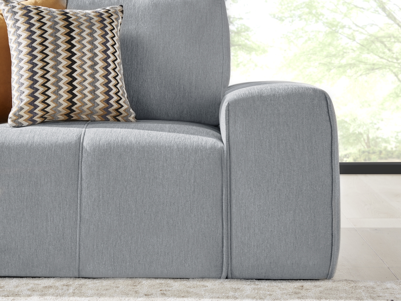 Laney Gray 6 Pc Sectional Living Room - Thumbnail - Image 6