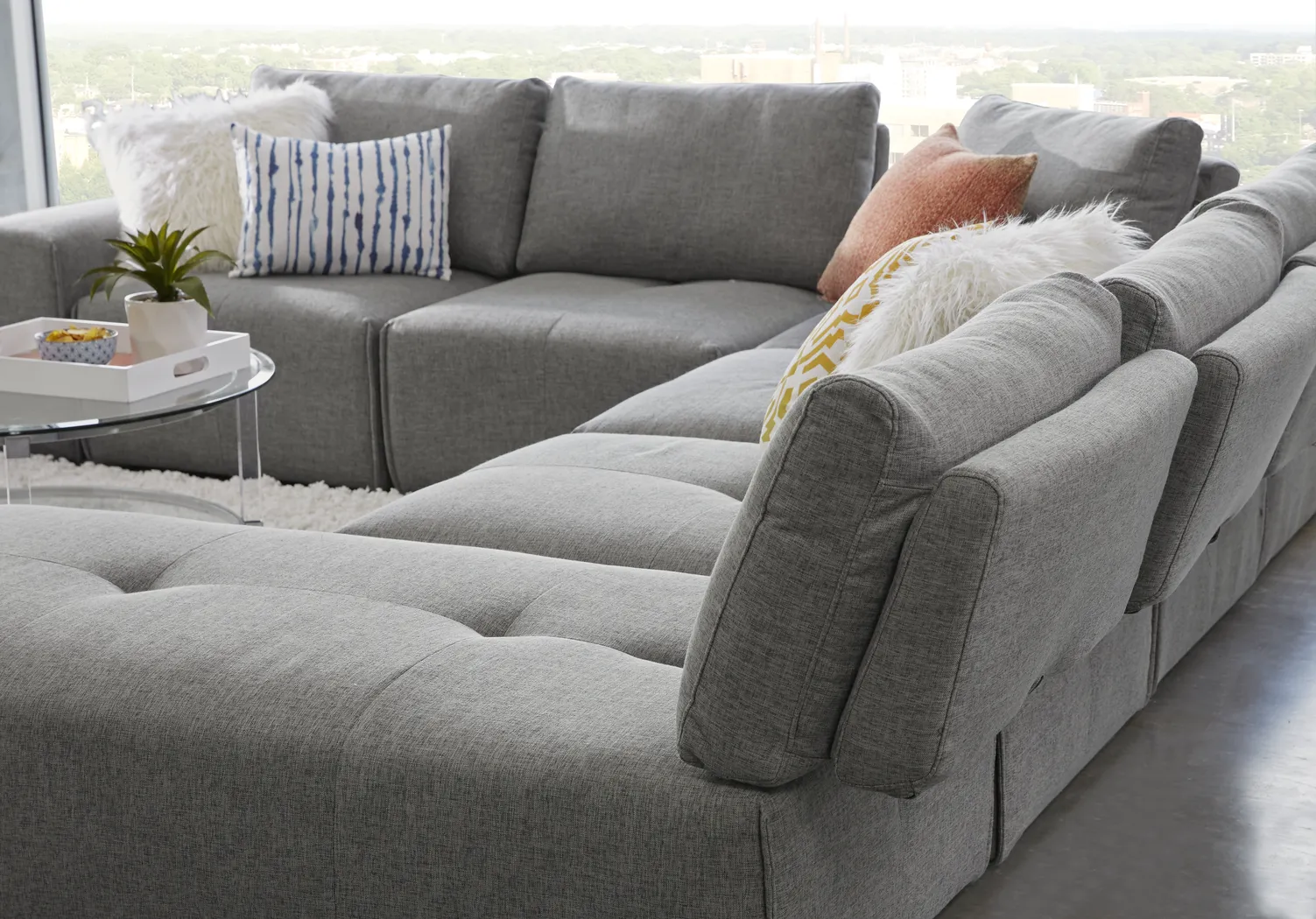Laney Park Dark Gray 6 Pc Sectional - Thumbnail - Image 4