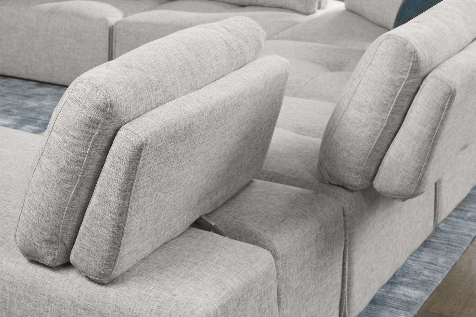 Laney Park Light Gray 6 Pc Sectional - Thumbnail - Image 4