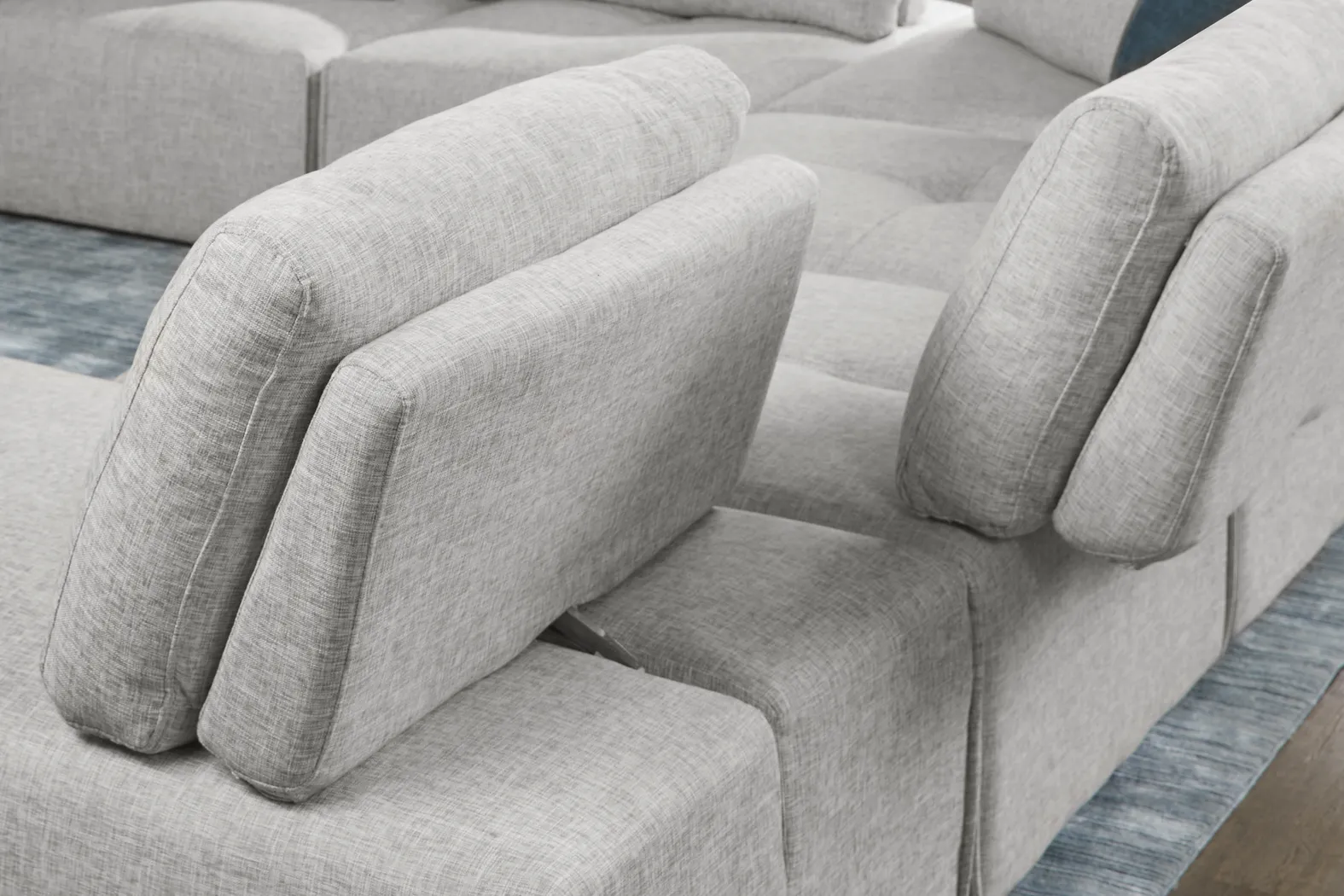Laney Park Light Gray 6 Pc Sectional - Image 6
