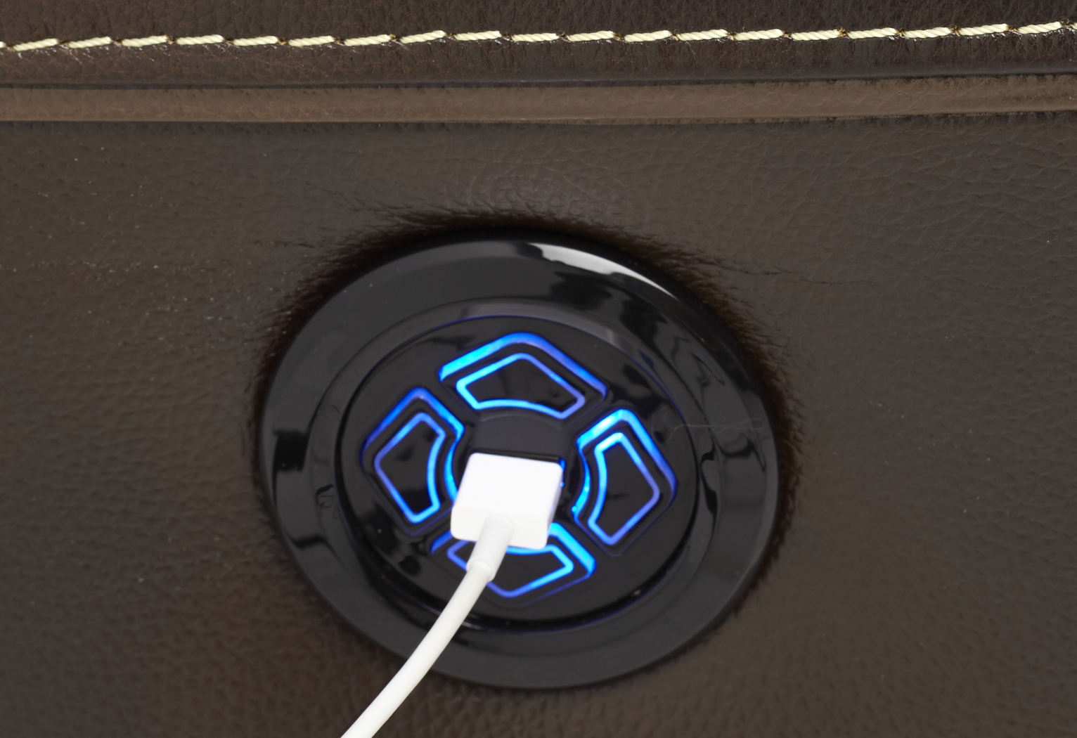 Lanzo Merlot Leather Dual Power Recliner - Thumbnail - Image 4