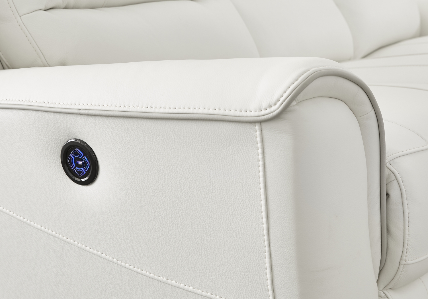 Lanzo Off-White Leather Dual Power Reclining Sofa - Thumbnail - Image 4