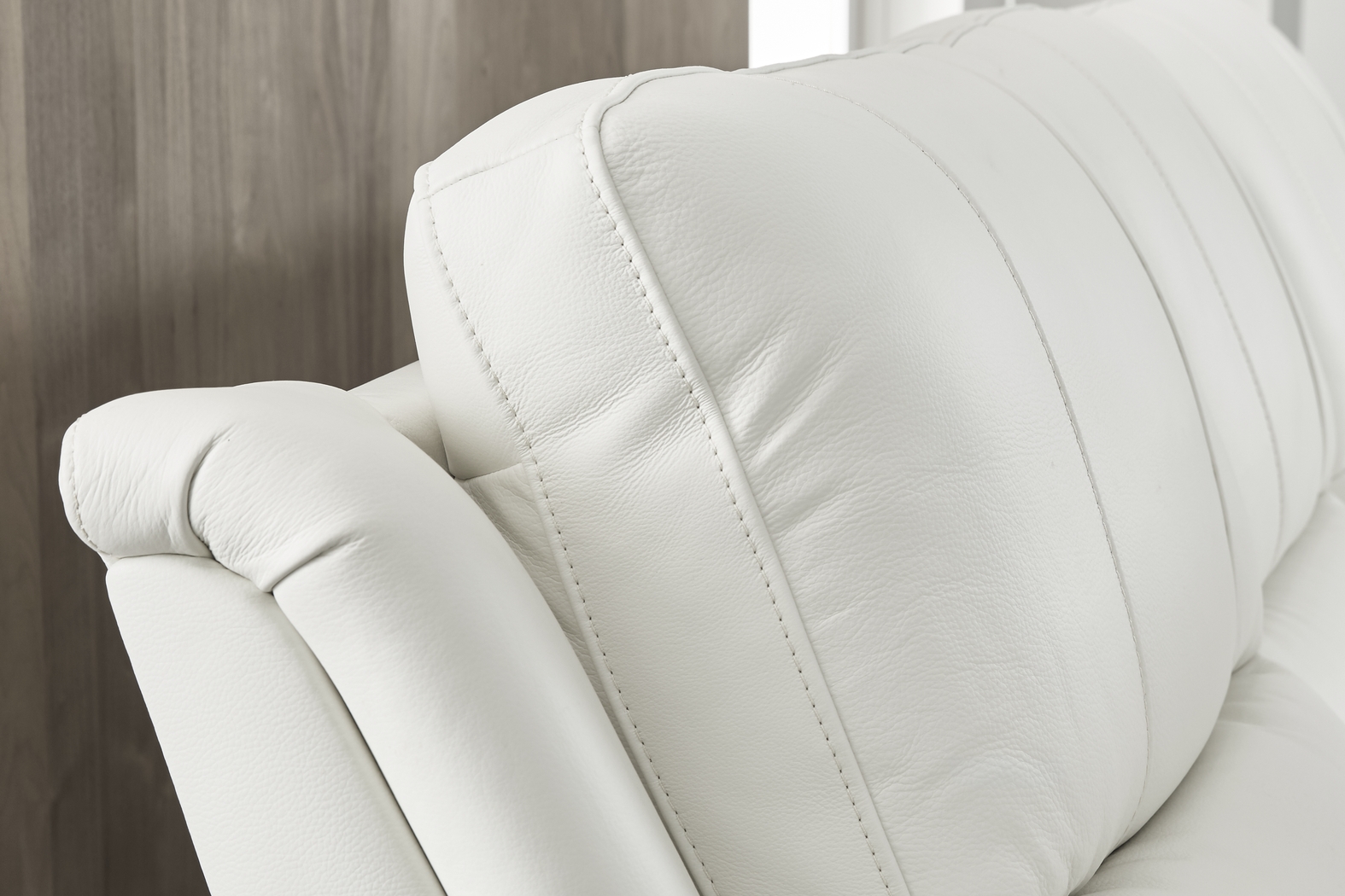 Lanzo Off-White Leather 8 Pc Living Room with Reclining Sofa - Thumbnail - Image 5