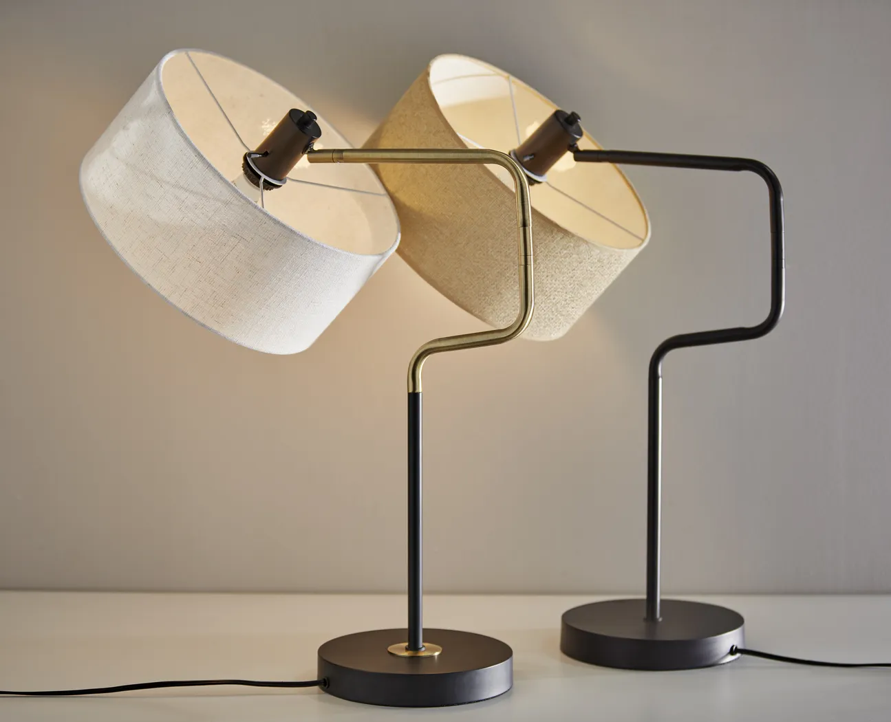 Lariat Circle Bronze Lamp - Thumbnail - Image 6