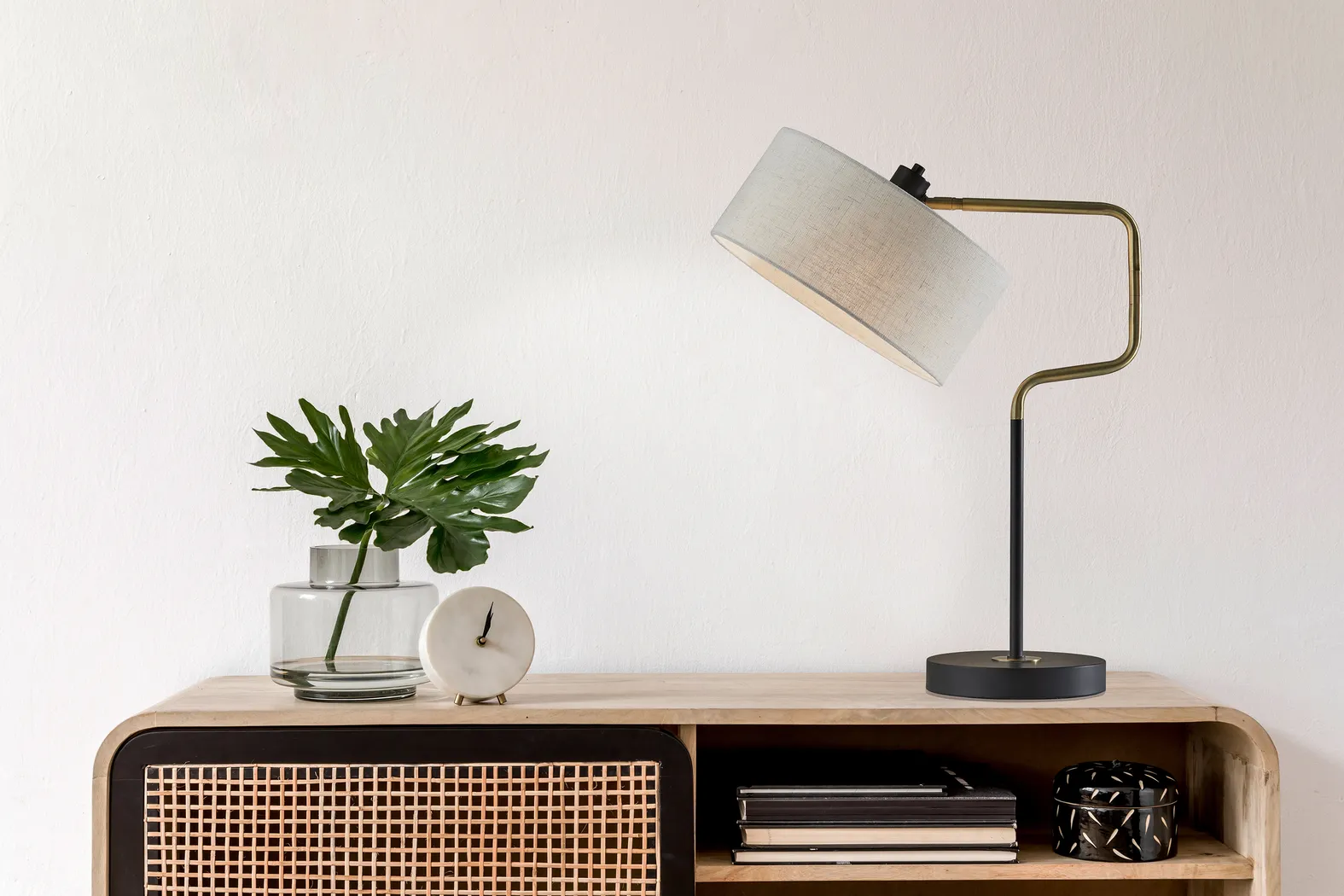 Lariat Circle Brass Lamp - Thumbnail - Image 2