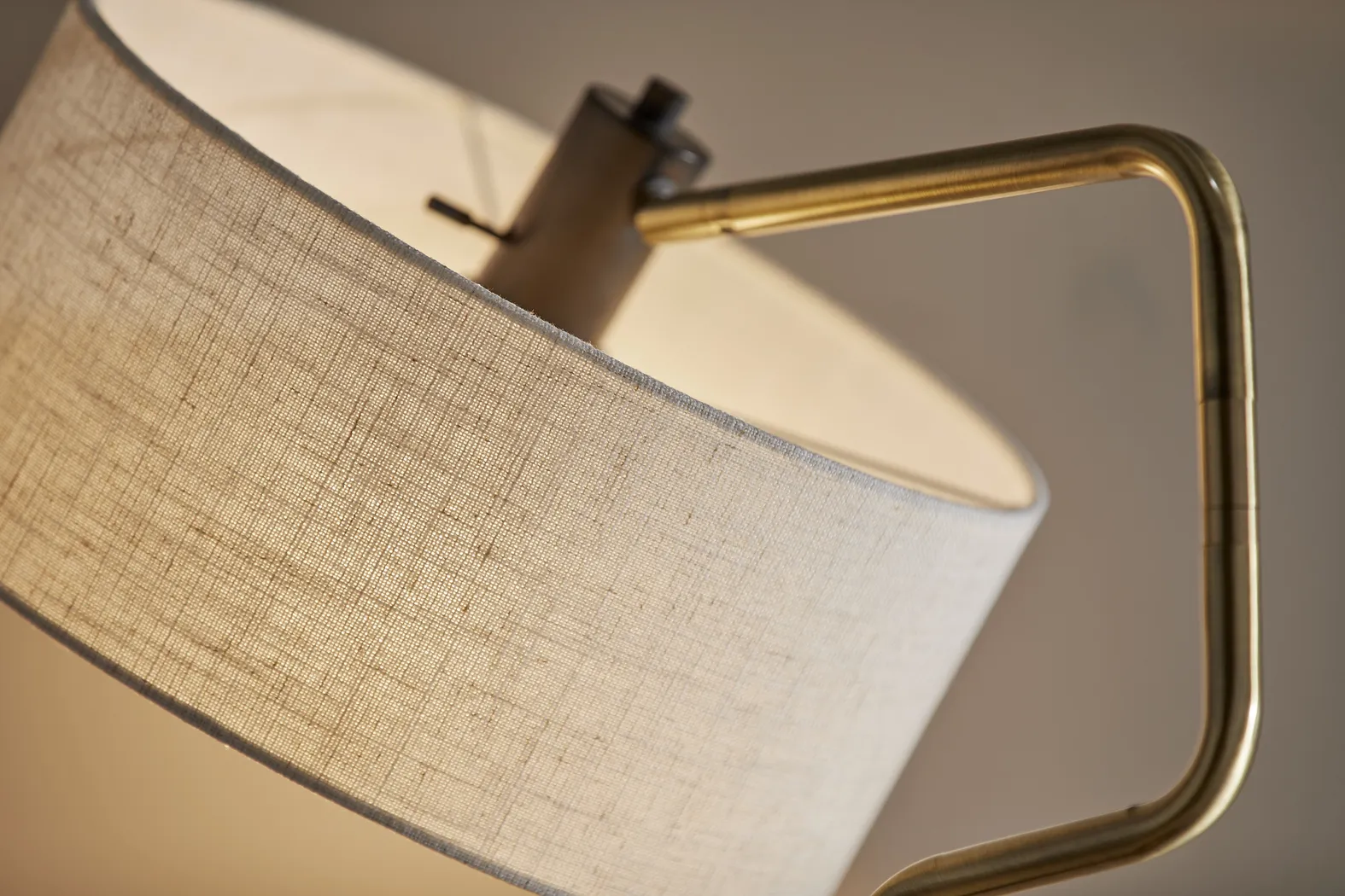 Lariat Circle Brass Lamp - Thumbnail - Image 8