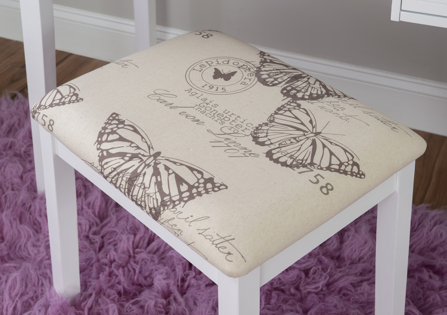 Larkbunting White Vanity Set - Thumbnail - Image 17