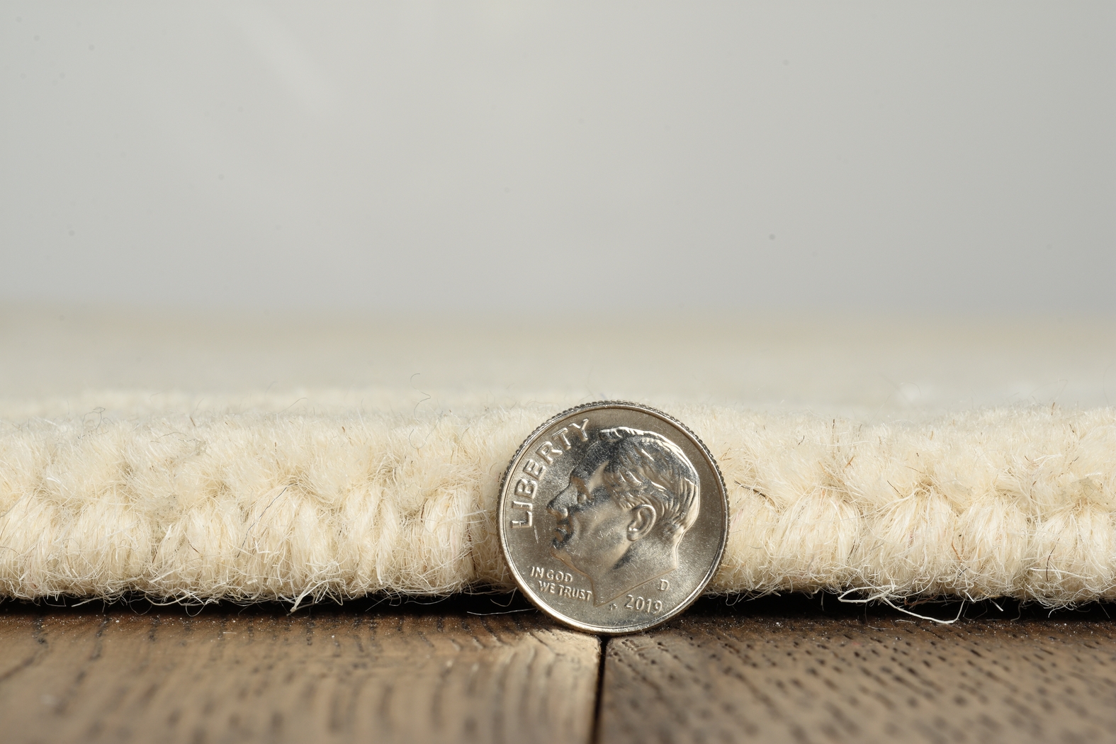 Laselle Ivory 5' x 7' Rug - Thumbnail - Image 4