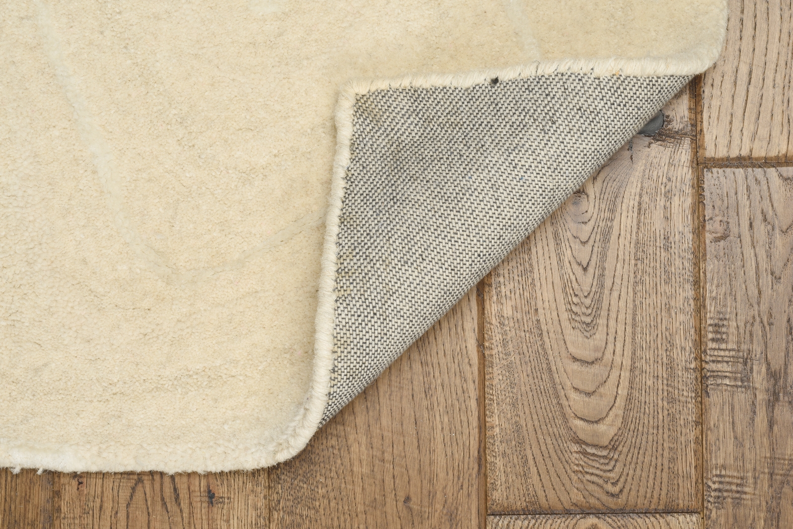 Laselle Ivory 8'6 x 11'6 Rug - Thumbnail - Image 3