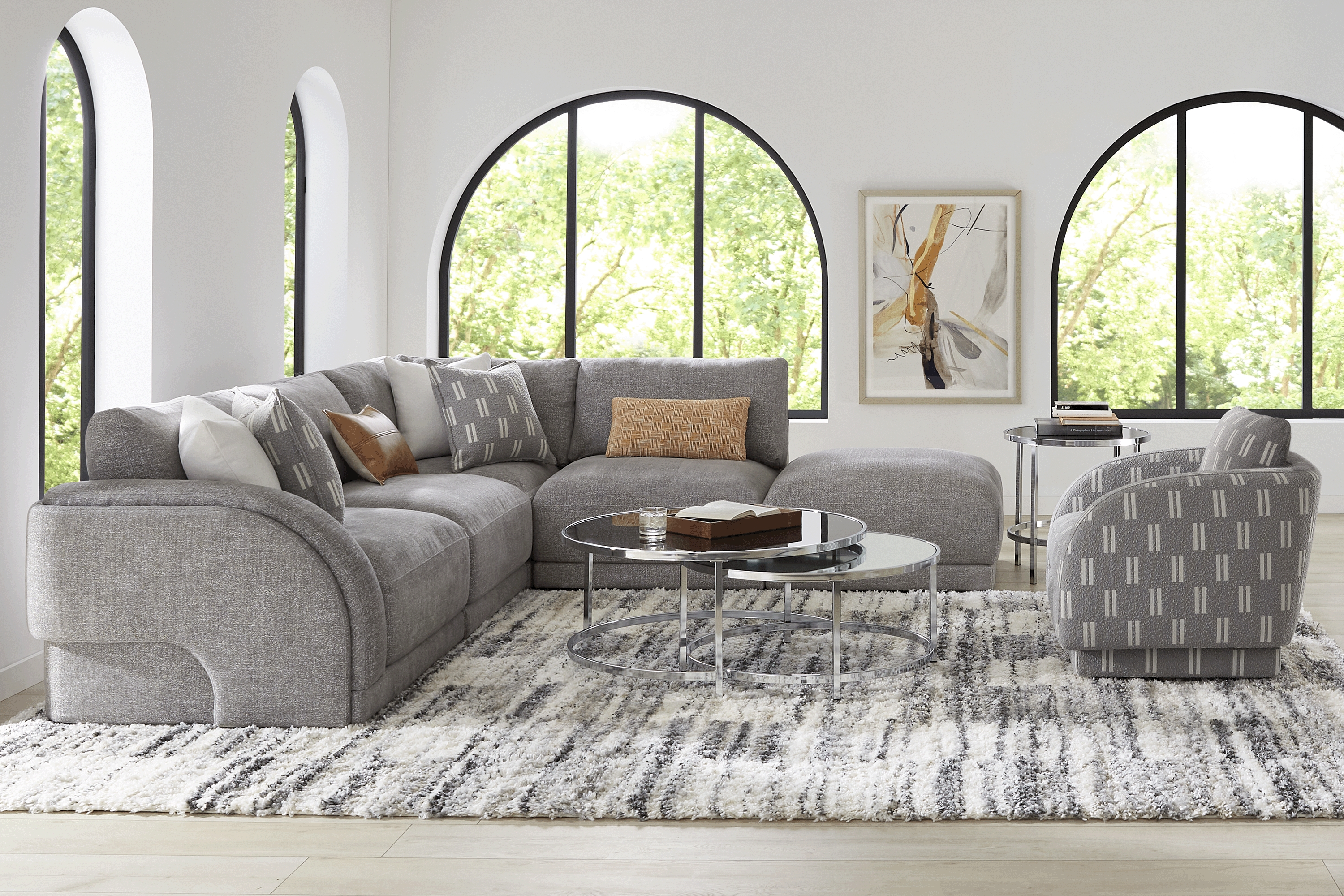 Latham Court Gray 5 Pc Sectional - Thumbnail - Image 2