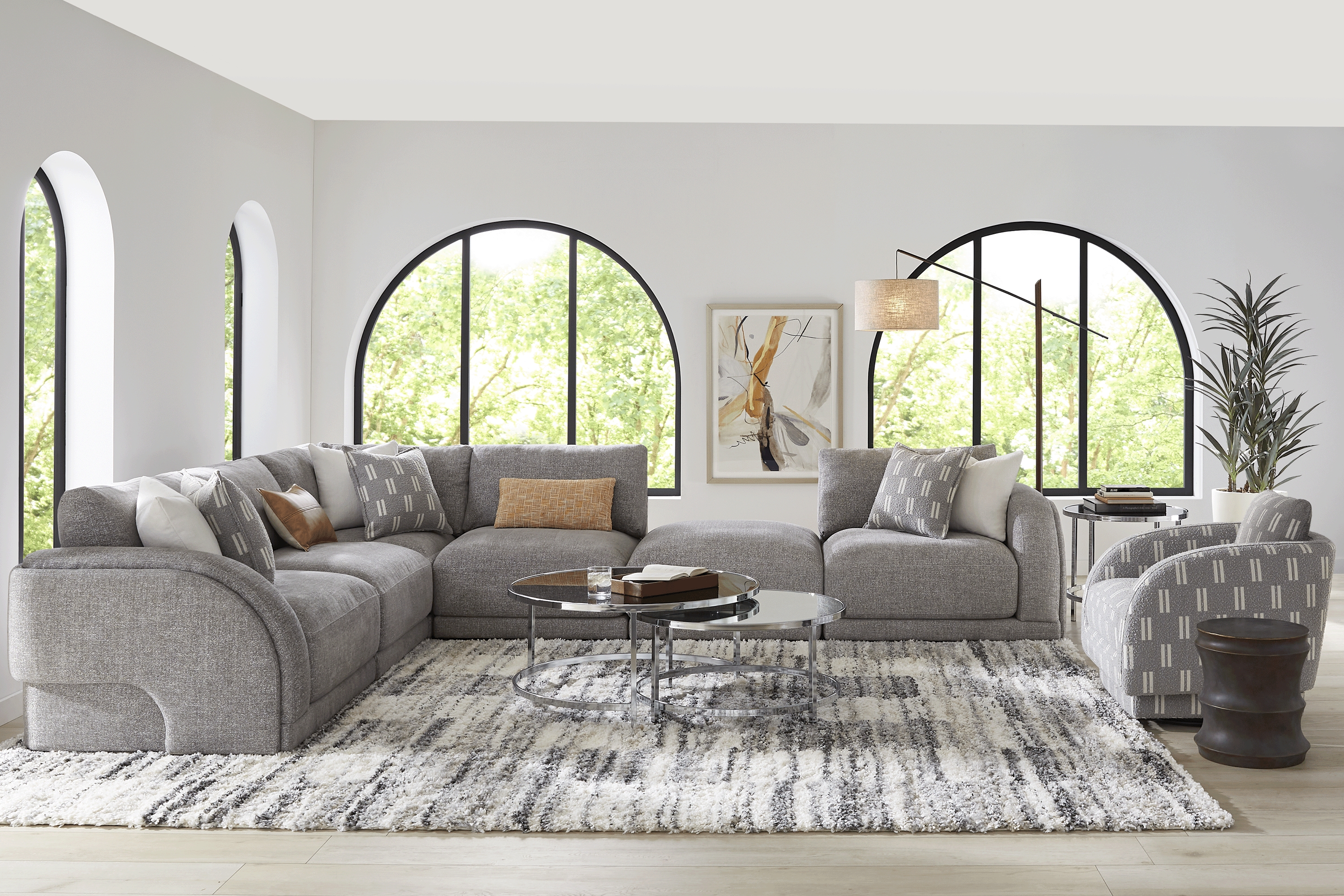 Latham Court Gray 6 Pc Sectional - Thumbnail - Image 2