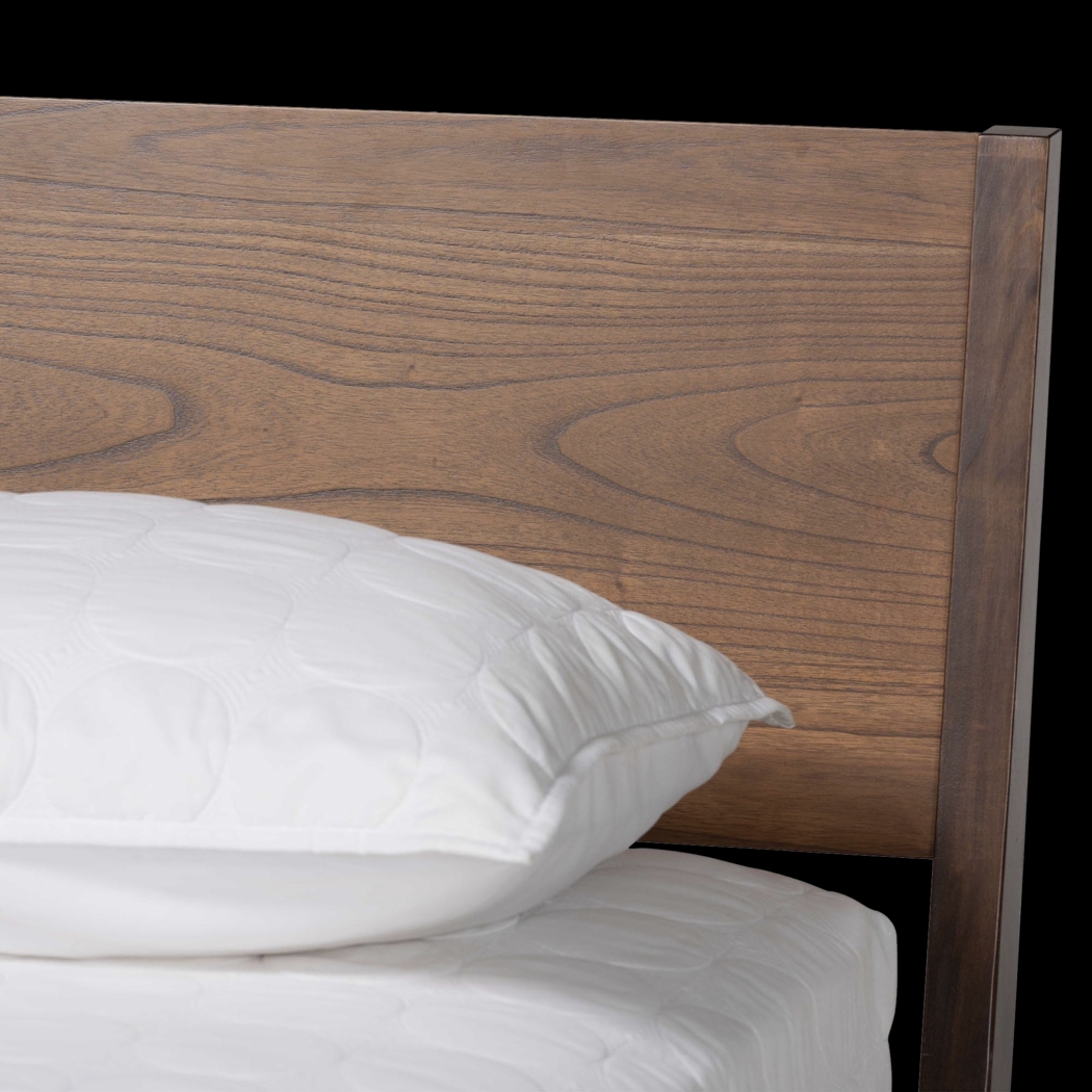 Lattasburg Brown King Platform Bed - Thumbnail - Image 6