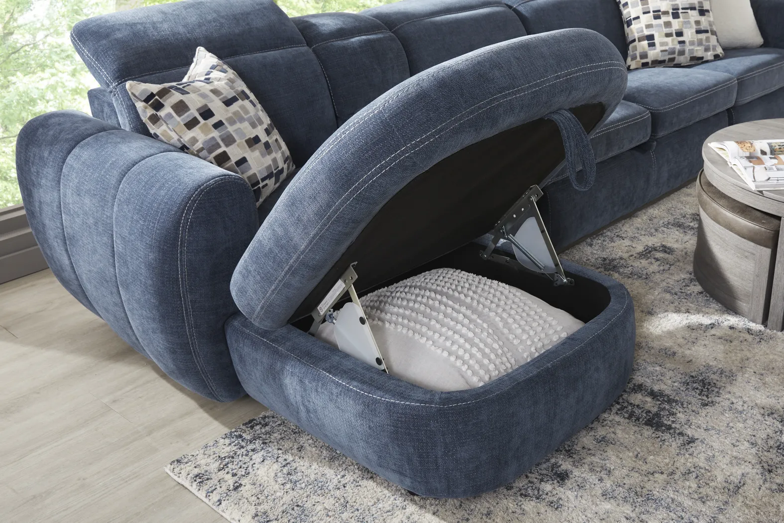 Laurel Heights Blue 6 Pc Dual Power Reclining Sleeper Sectional - Image 12