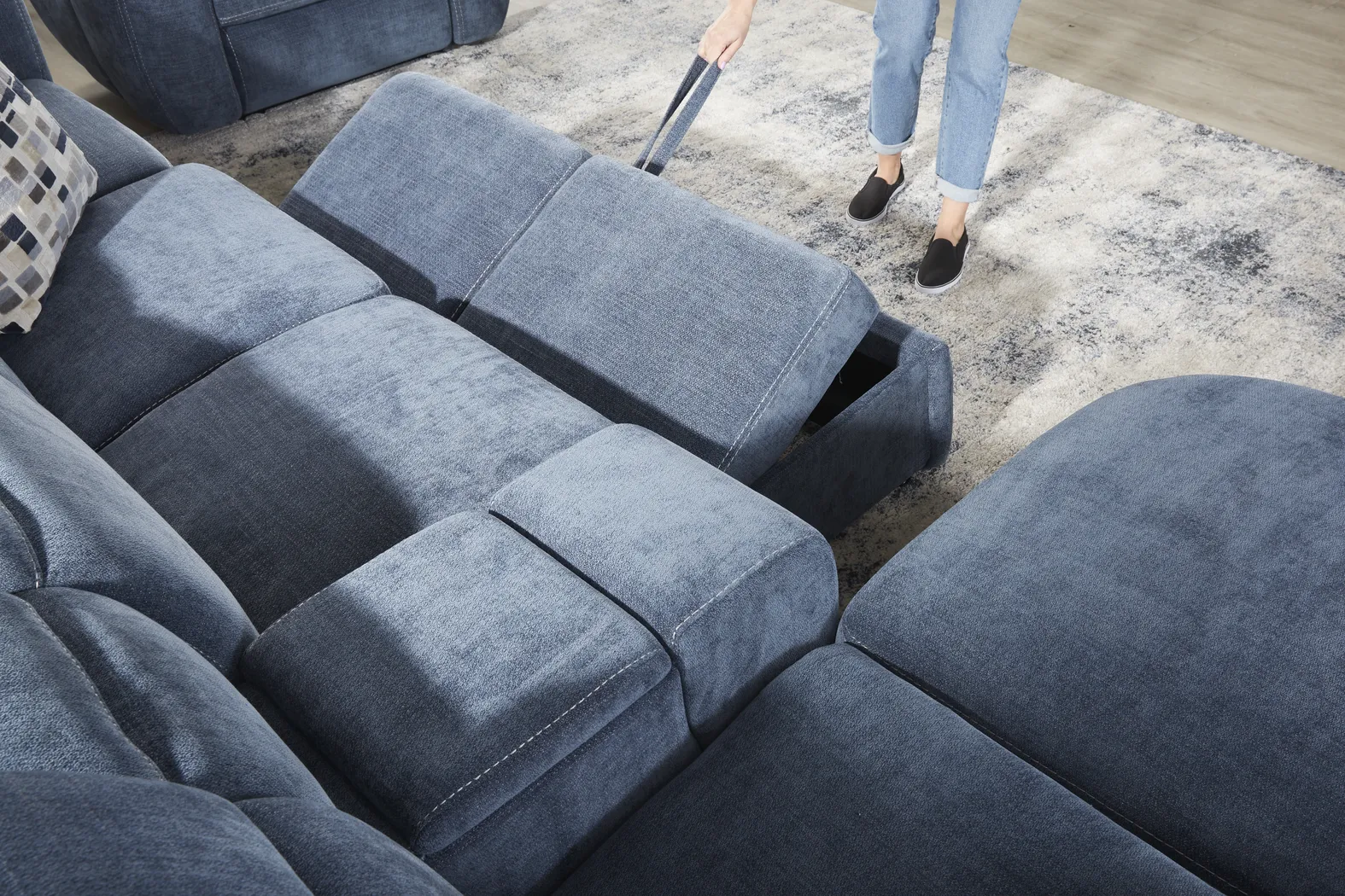Laurel Heights Blue 6 Pc Dual Power Reclining Sleeper Sectional - Image 7
