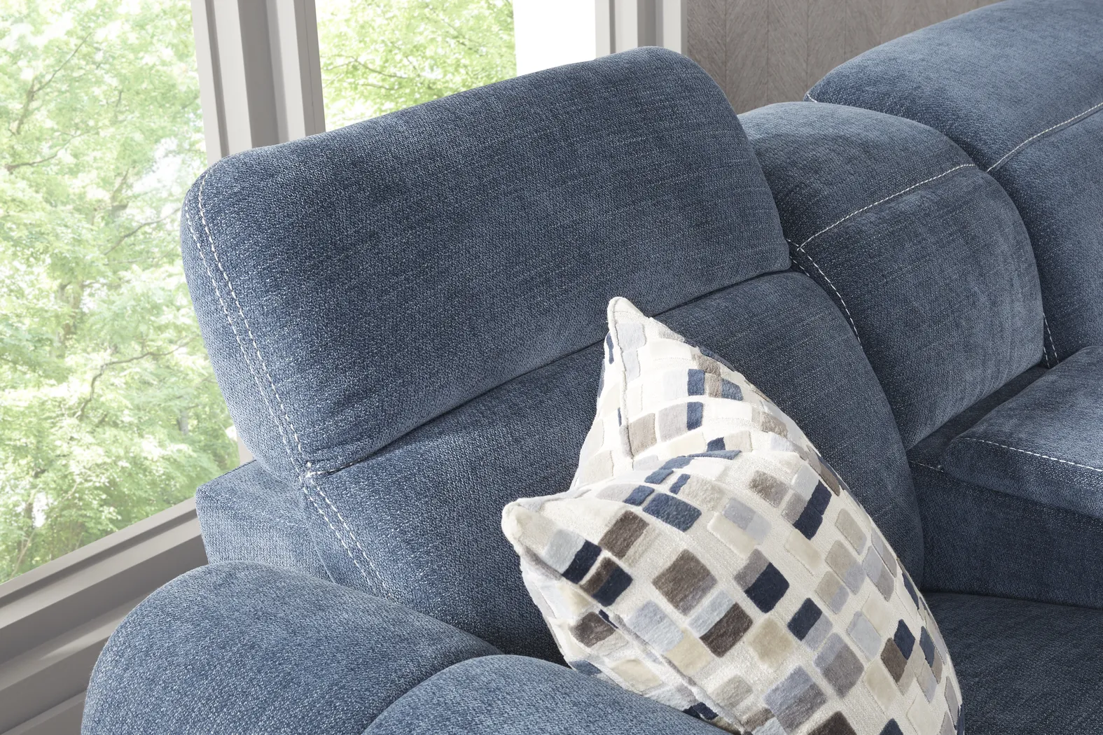 Laurel Heights Blue 6 Pc Dual Power Reclining Sleeper Sectional - Image 10