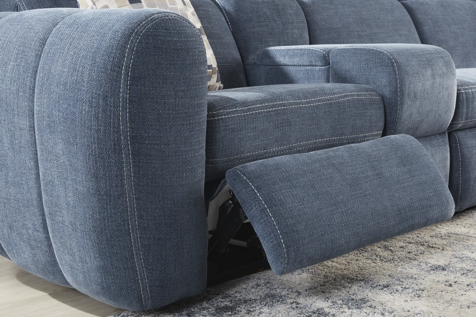  Laurel Heights Sectional - Thumbnail - Image 6