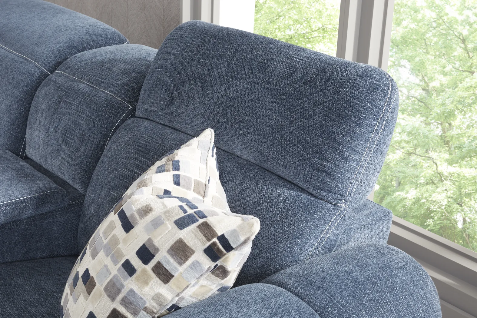  Laurel Heights Sectional - Thumbnail - Image 11