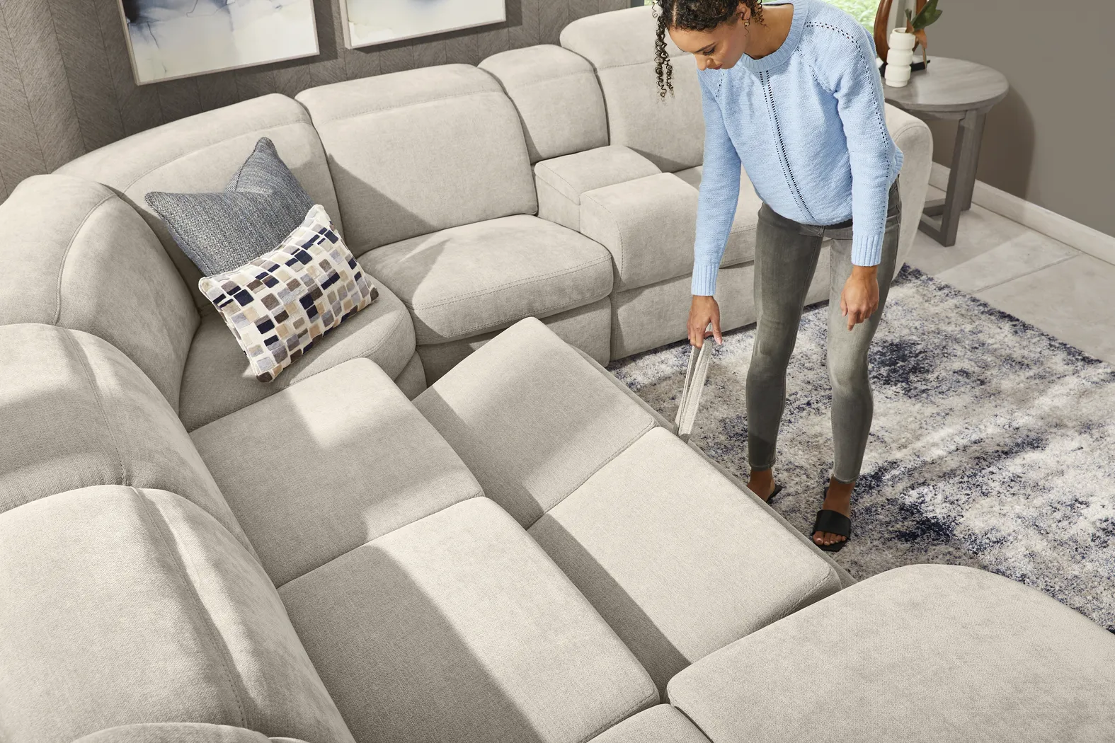 Laurel Heights Gray 6 Pc Dual Power Reclining Sleeper Sectional - Image 5