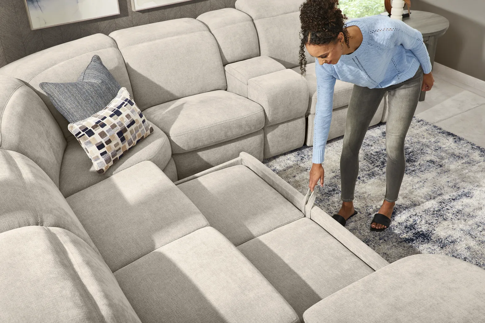 Laurel Heights Gray 6 Pc Dual Power Reclining Sleeper Sectional - Image 6