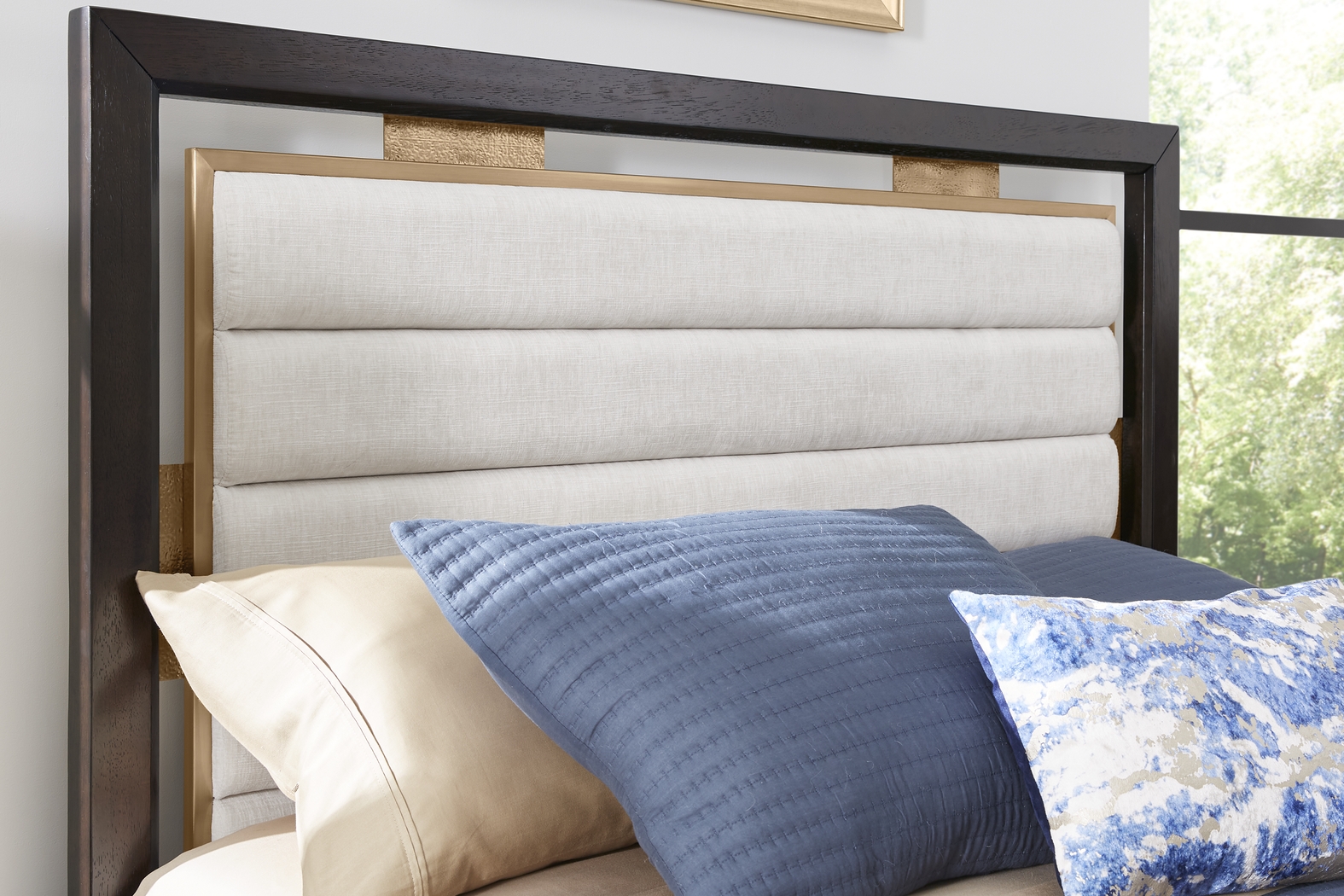 Lavo Brown Cherry 7 Pc Queen Bedroom - Thumbnail - Image 3