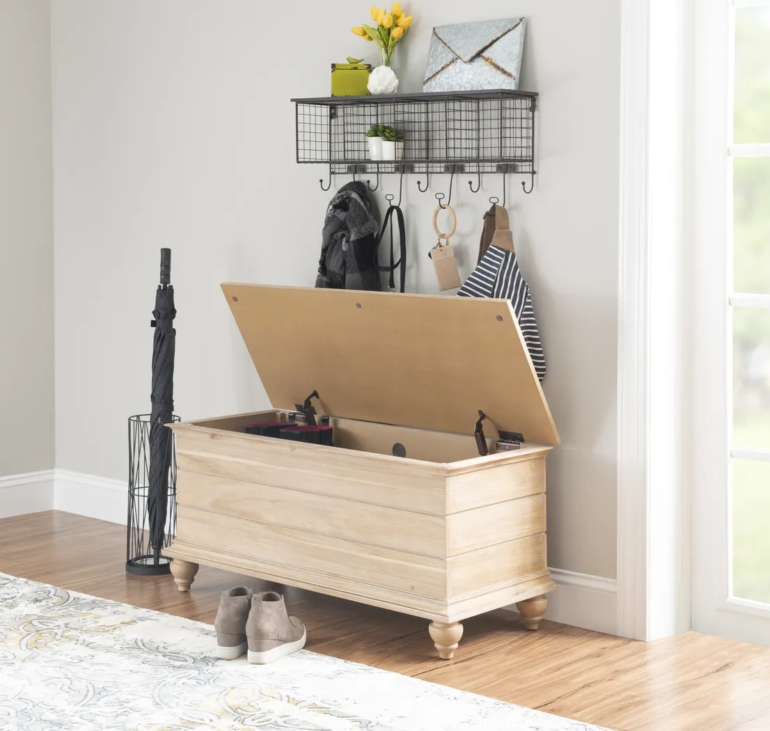 Lawnton Brown Cedar Chest - Thumbnail - Image 5