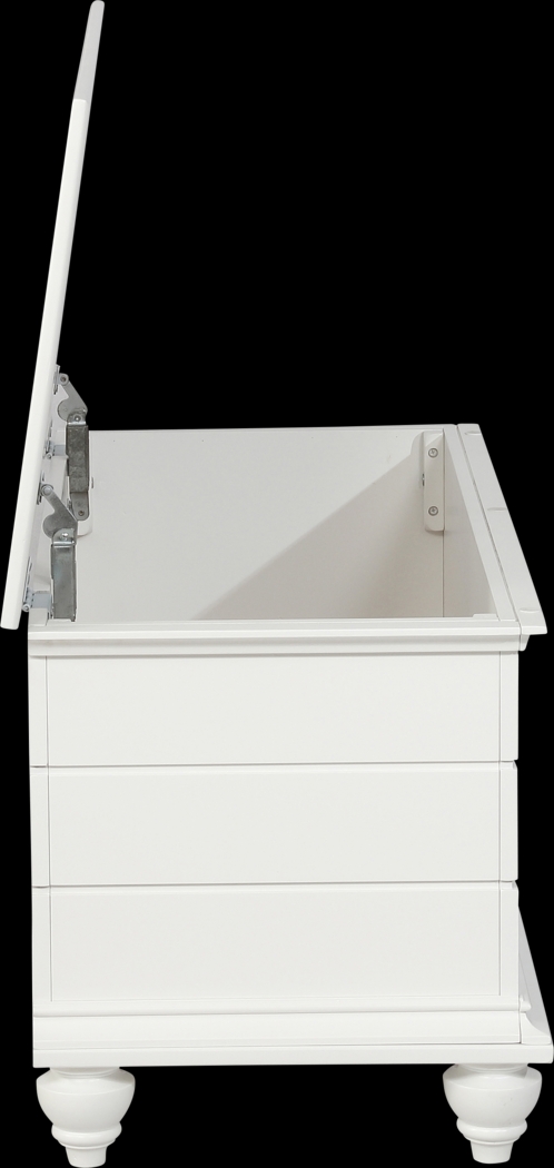 Lawton White Cedar Chest - Thumbnail - Image 8