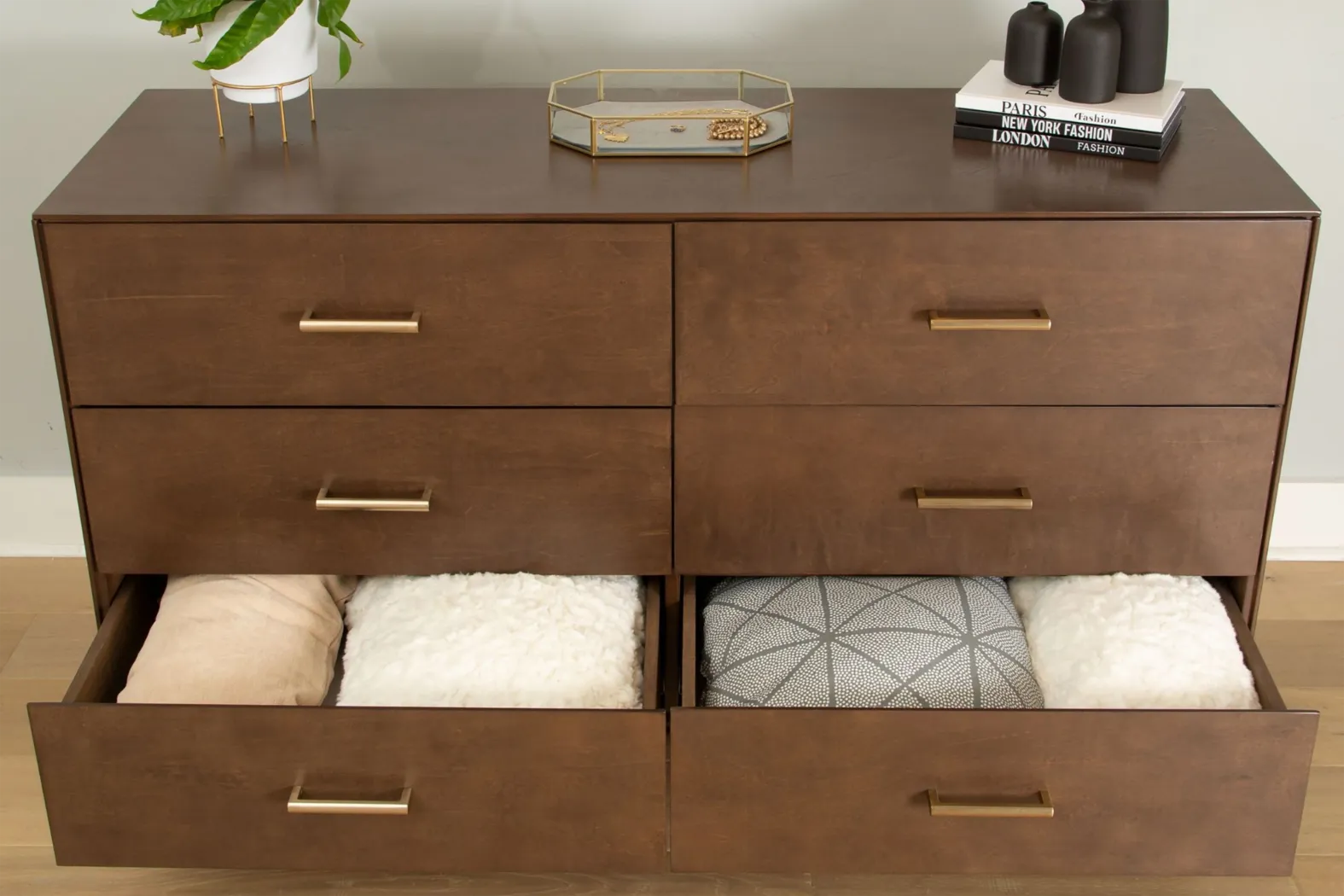 Learitt Walnut 6-Drawer Dresser - Thumbnail - Image 5