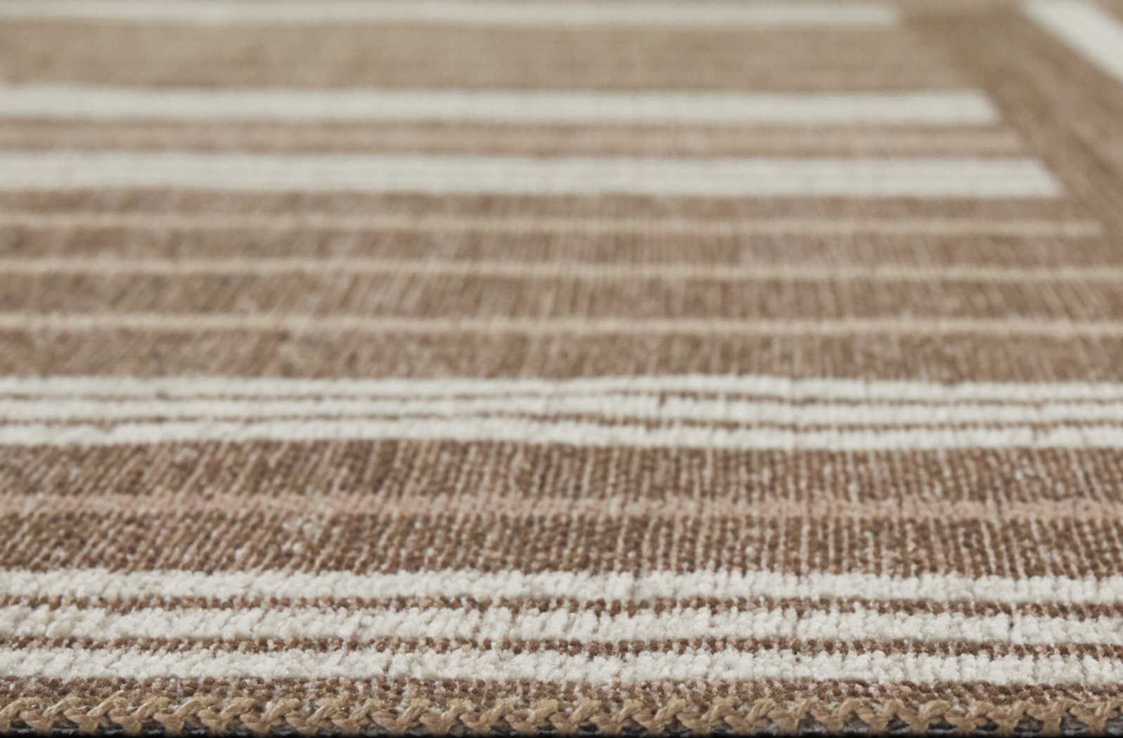 Lella Copper 5'3 x 7' Rug - Thumbnail - Image 5