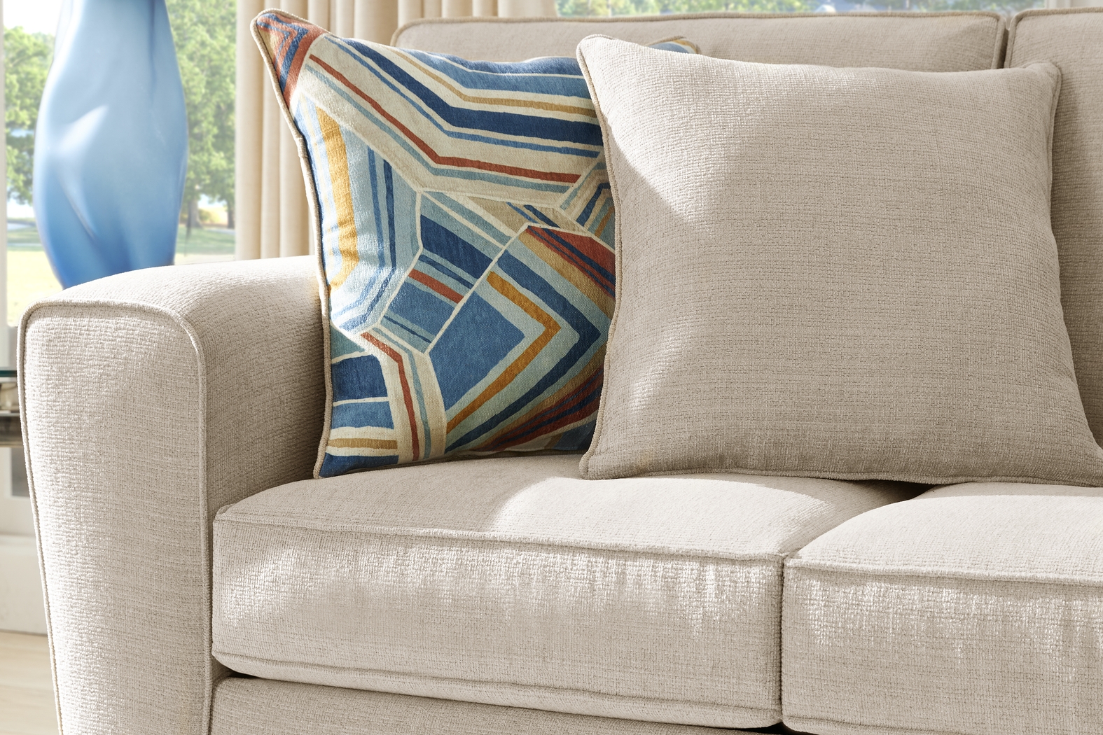 Lennon Beige Loveseat - Thumbnail - Image 3