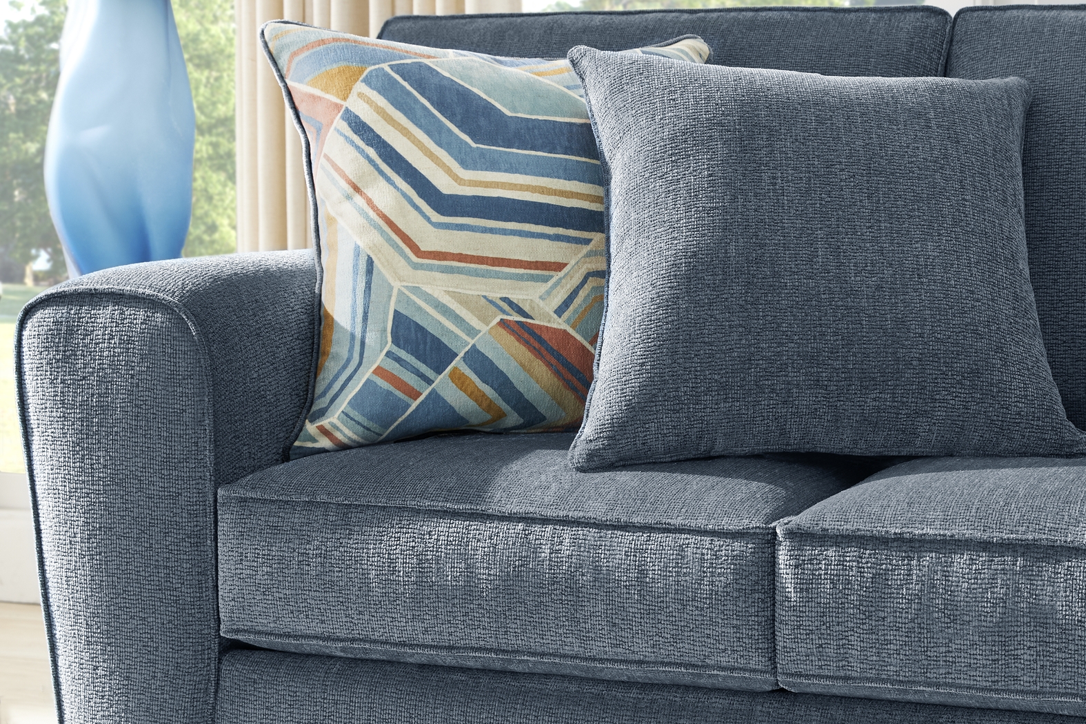 Lennon Navy 7 Pc Living Room with Sleeper Sofa - Thumbnail - Image 4