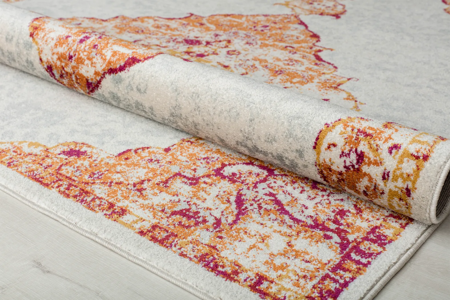 Lestine 5' x 7' Ivory Rug - Thumbnail - Image 4