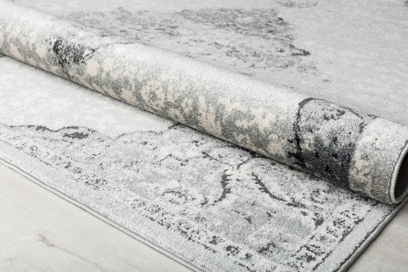 Lestine 8' x 10' Gray Rug - Thumbnail - Image 4