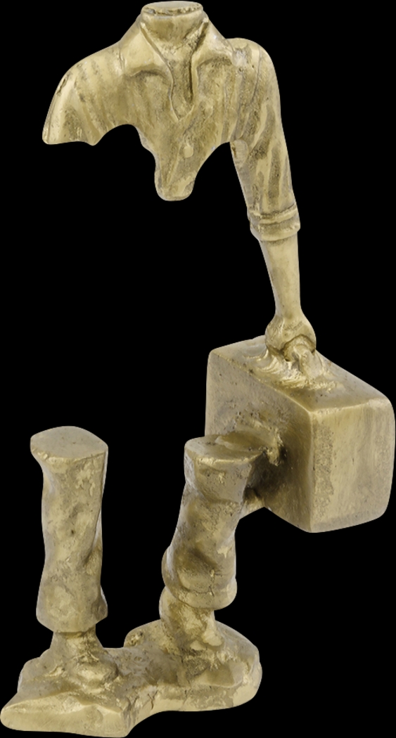 Lewen Gold Sculpture - Thumbnail - Image 1