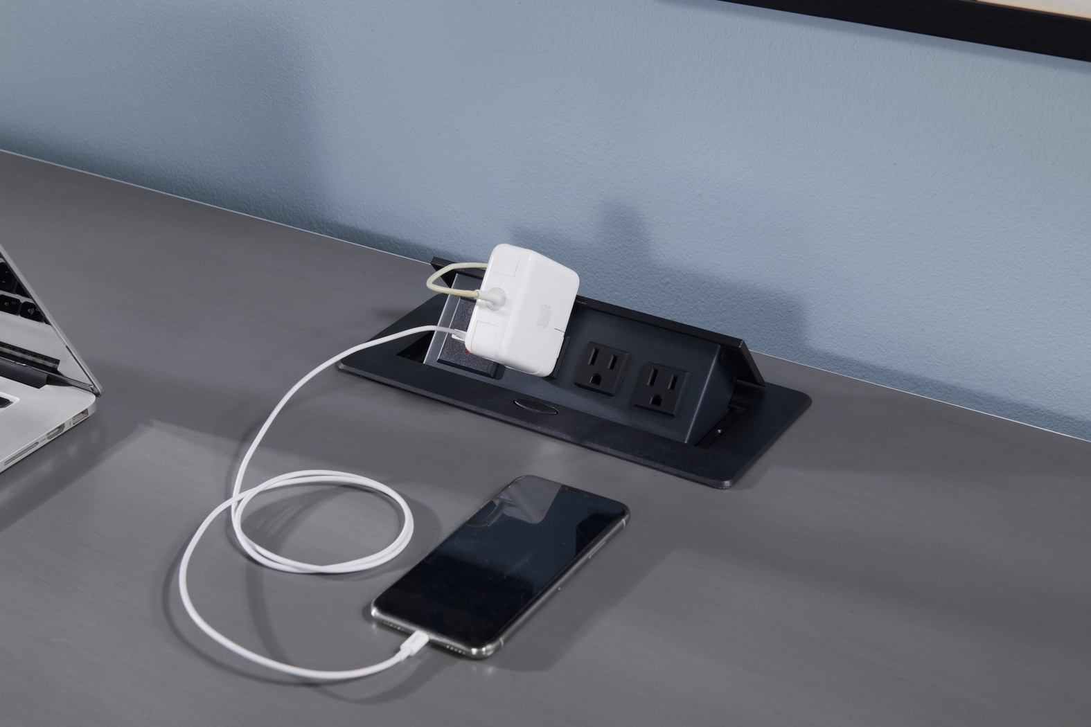 Lidemann White Desk with Fingerprint Lock - Thumbnail - Image 10