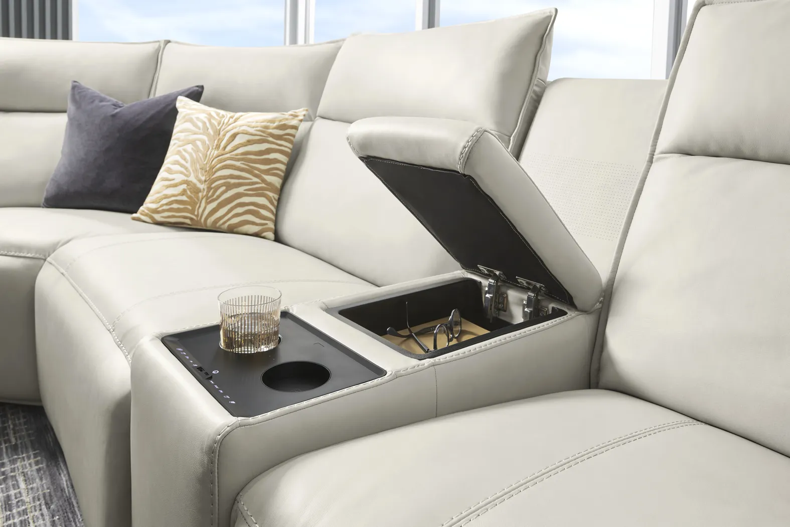 Light Gray Leather 7 Pc Dual Power Reclining ModularTwo with Media Consoles - Image 6