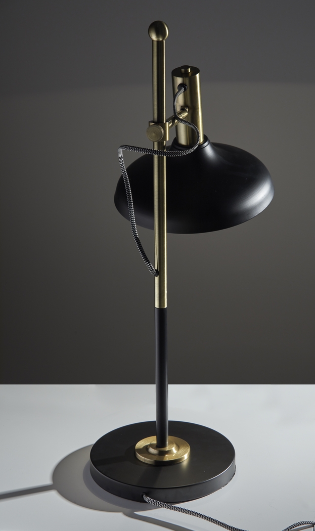 Lightington Brass Lamp - Thumbnail - Image 3