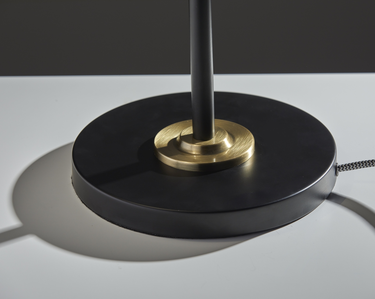 Lightington Brass Lamp - Thumbnail - Image 7