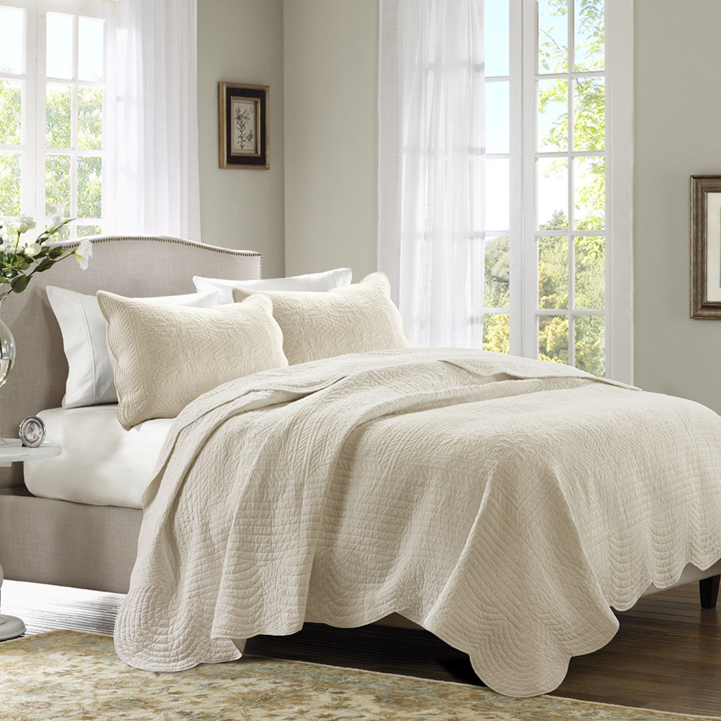 Ligustrum Cream 3 Pc Full/Queen Coverlet Set - Thumbnail - Image 2