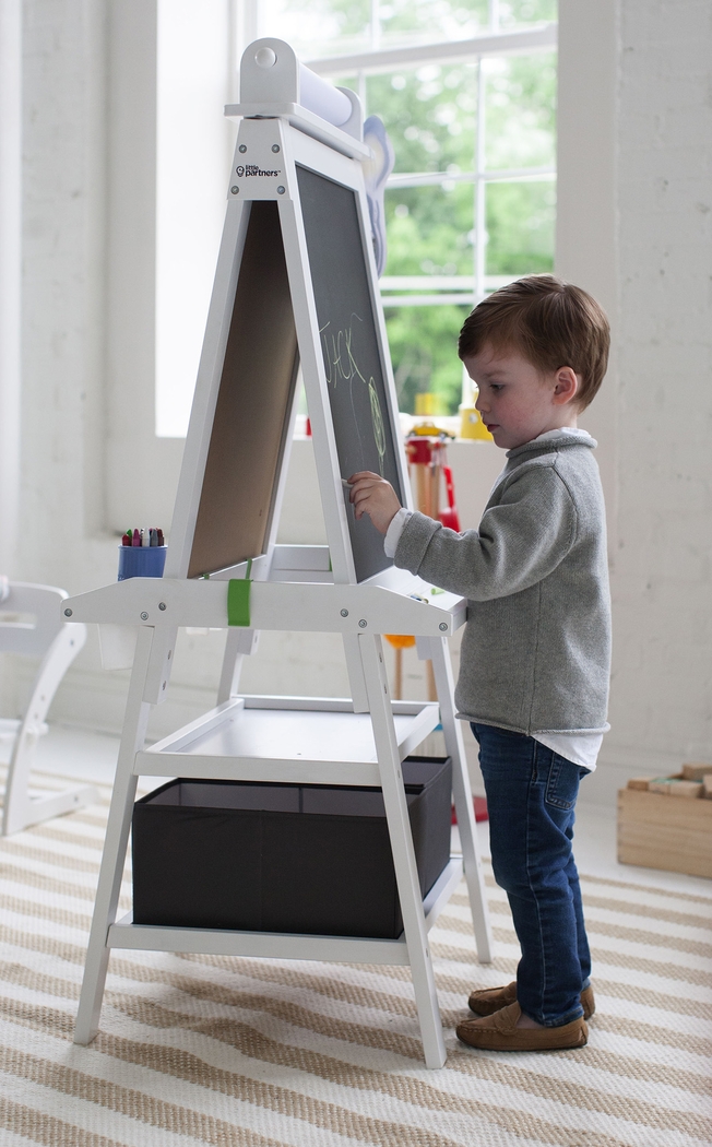 Little Partners Gray Deluxe Learn and Play Art Center Easel - Thumbnail - Image 6
