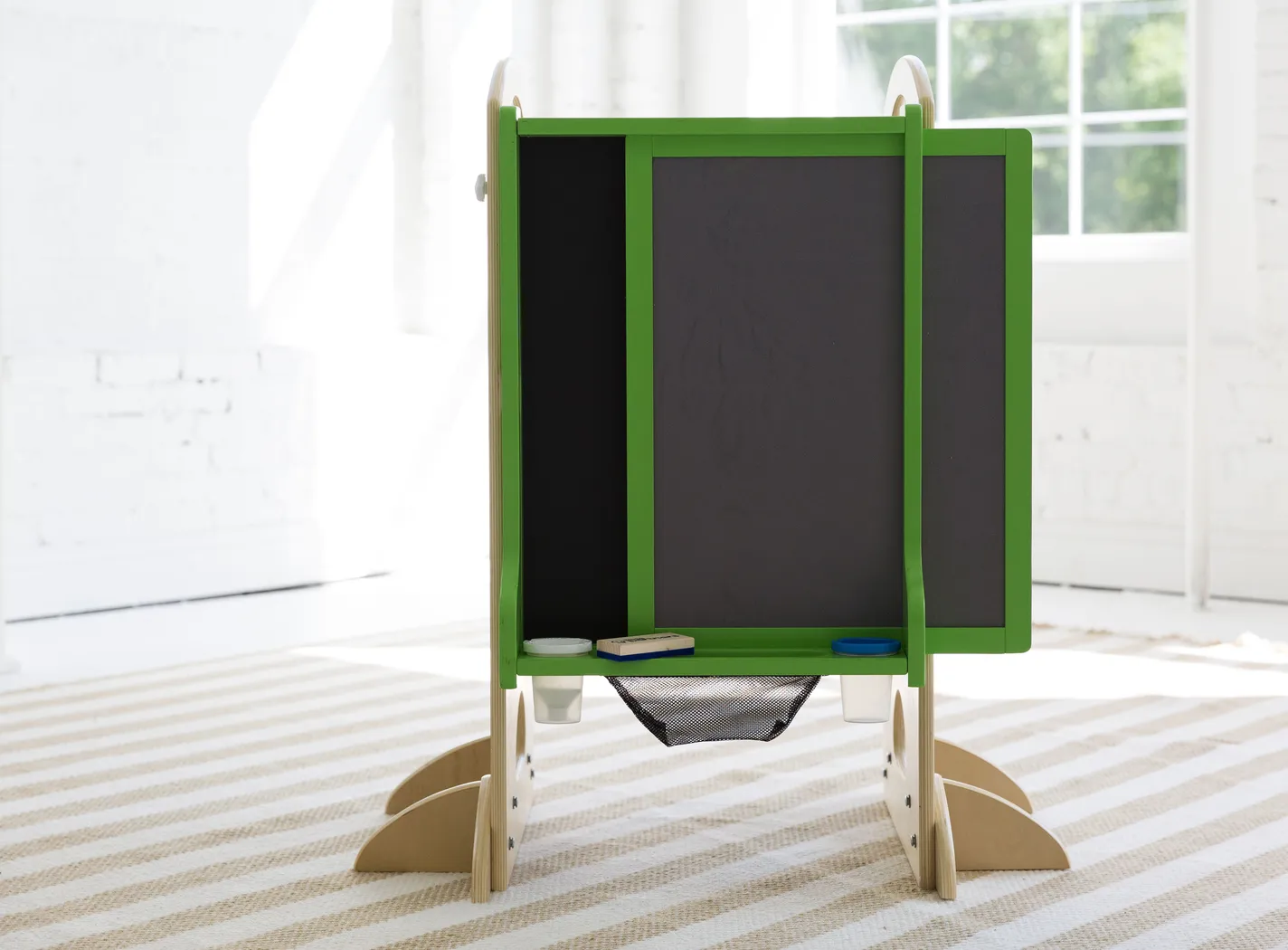 Little Partners Green Learning Tower with Learn and Share Easel - Thumbnail - Image 4