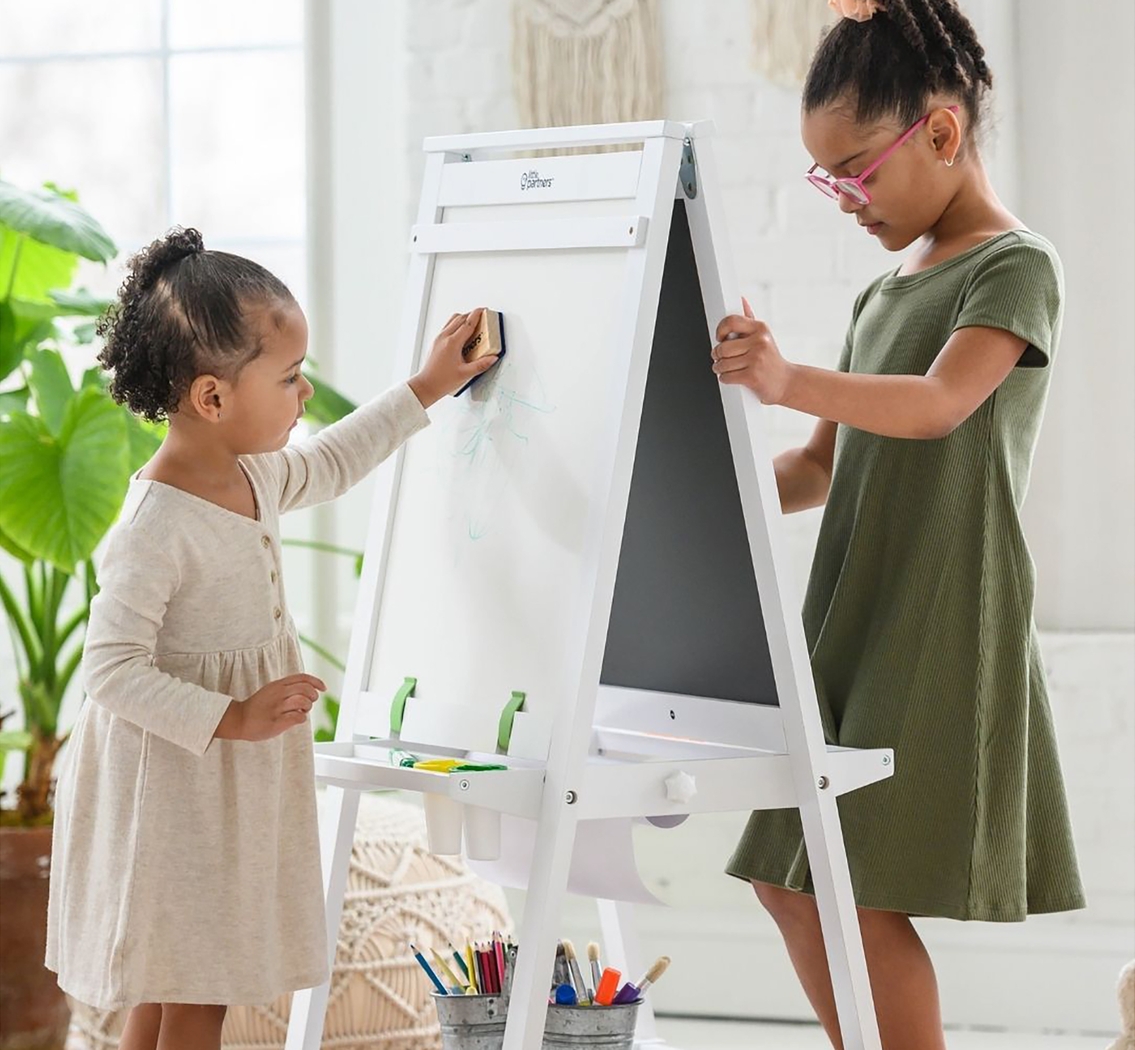 Little Partners White Artist EZ Easel - Thumbnail - Image 2
