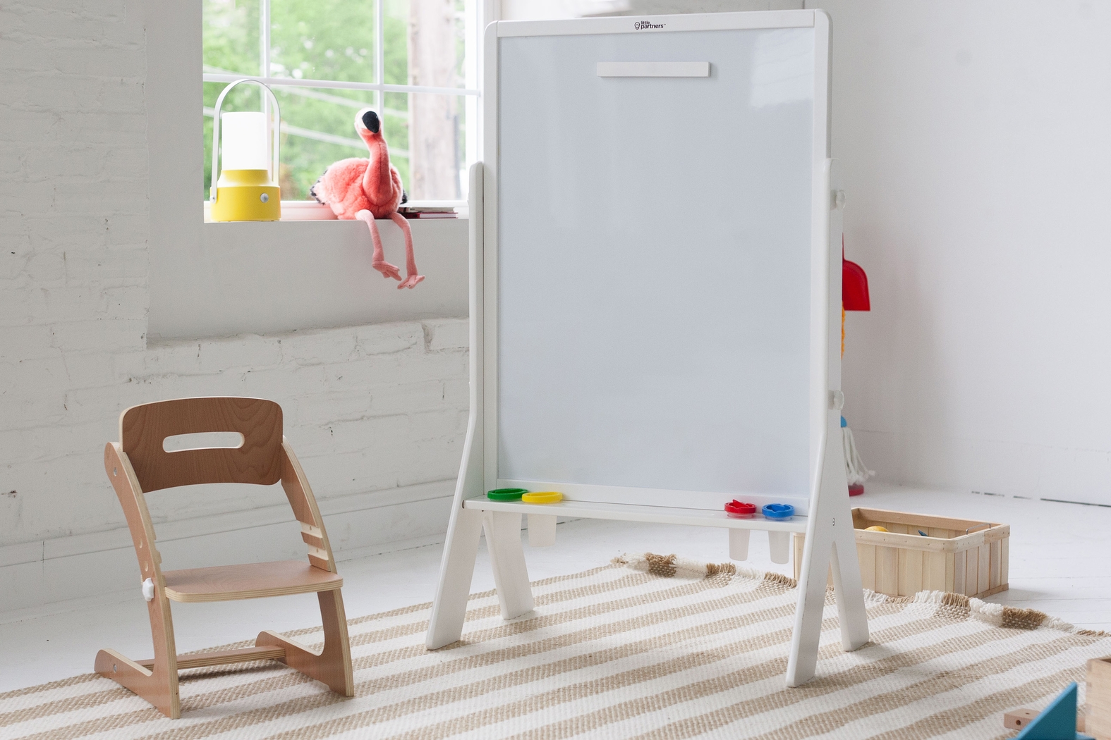 Little Partners White Contempo Two-Sided Art Easel - Thumbnail - Image 3