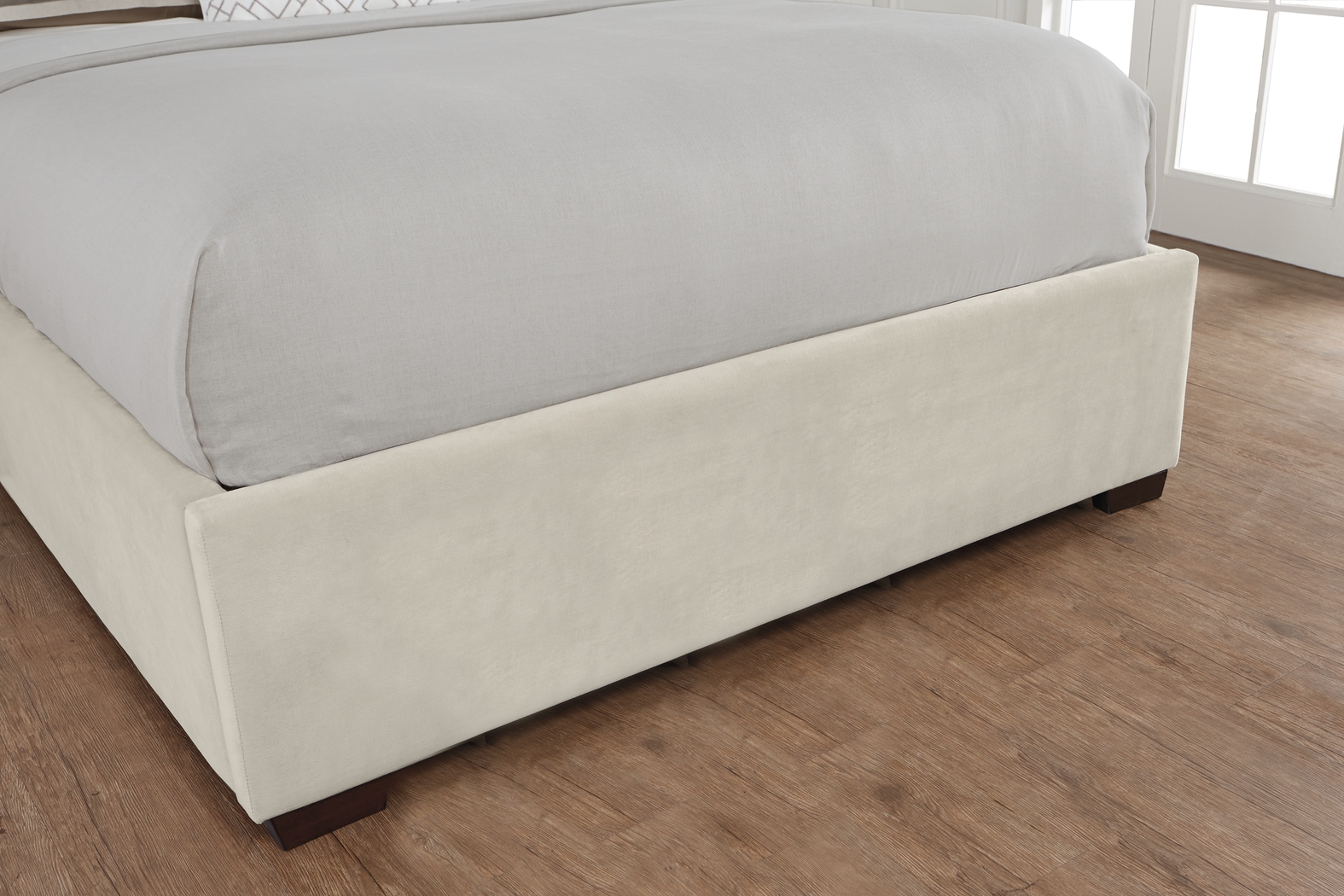 Loden Beige 3 Pc Queen Upholstered Bed - Thumbnail - Image 3