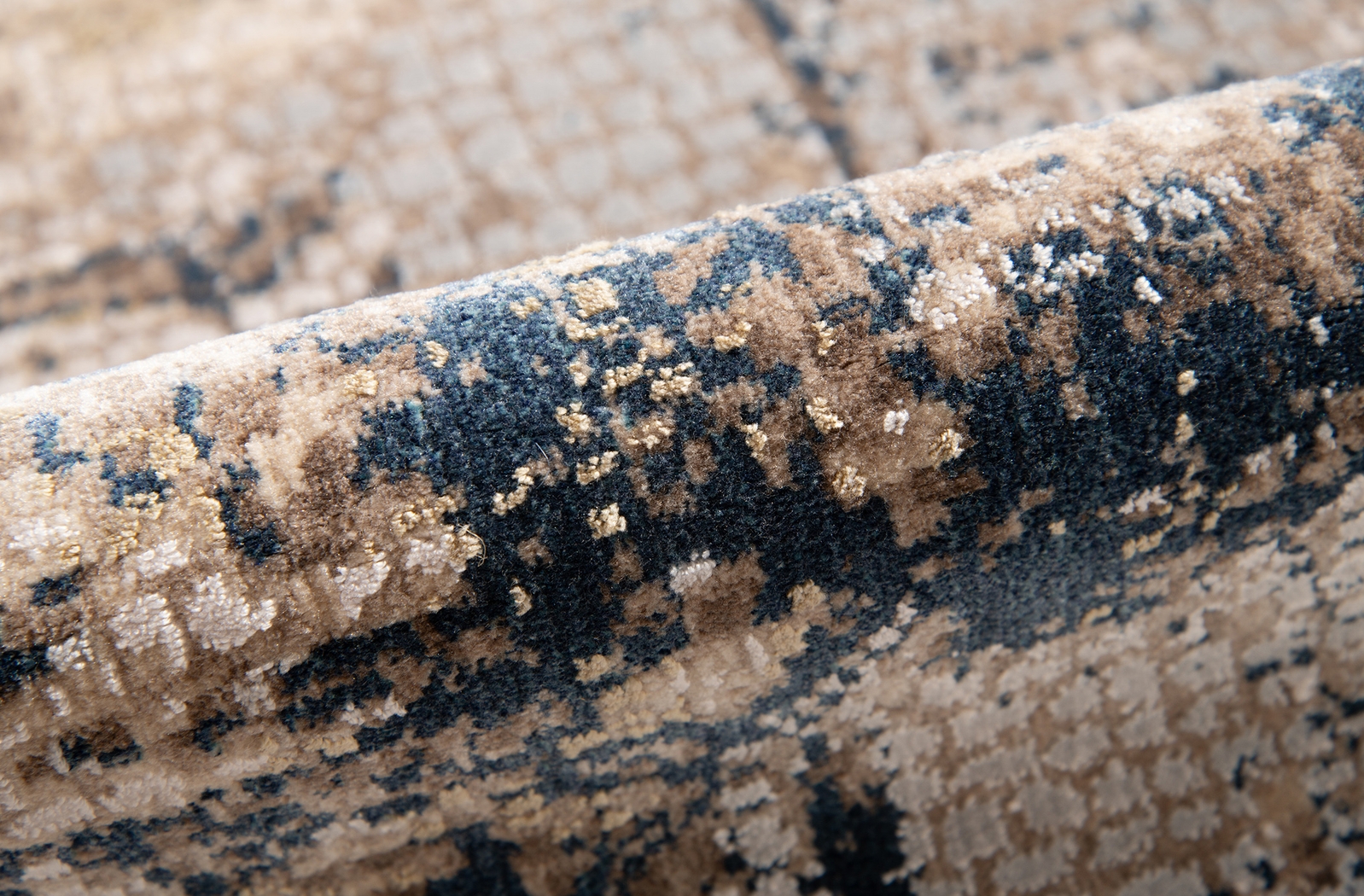 Logoria Indigo 10'3 x 14' Rug - Thumbnail - Image 4