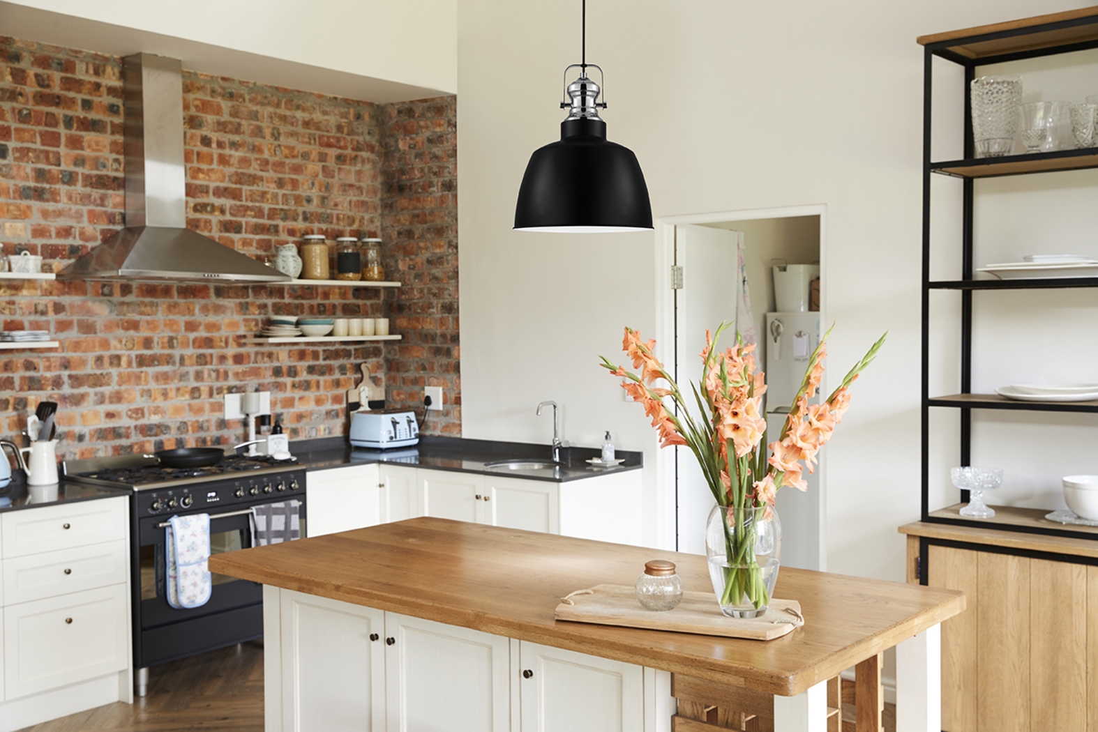 Lombard Nest Large Black Pendant - Thumbnail - Image 2