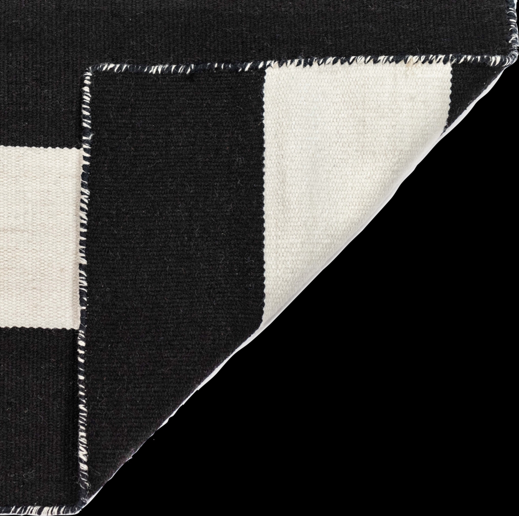Lorahorn Black 7'6 x 9'6 Indoor/Outdoor Rug - Thumbnail - Image 4