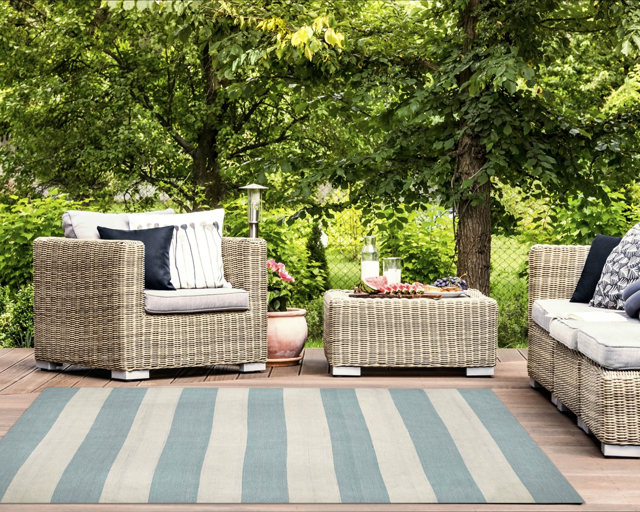 Lorahorn Blue 5' x 7'6 Indoor/Outdoor Rug - Thumbnail - Image 2